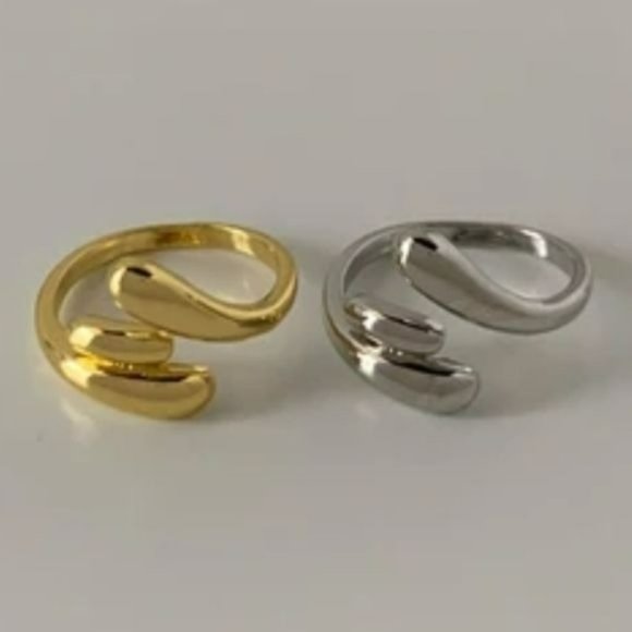 Womens Set of Two Silver And Gold Tear Shape Layers Twisted Open Ring Adjustable - Picture 10 of 14